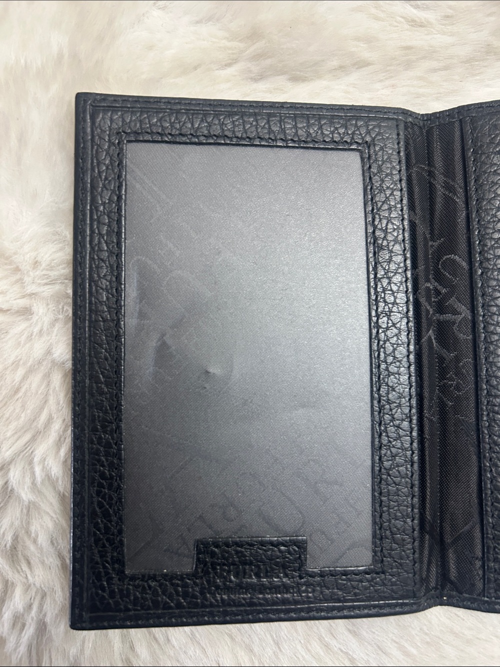 Furla black pebbled leather passport holder GUC Unisex - Picture 9 of 11